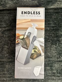 Vegetable slicer (new, still in box)