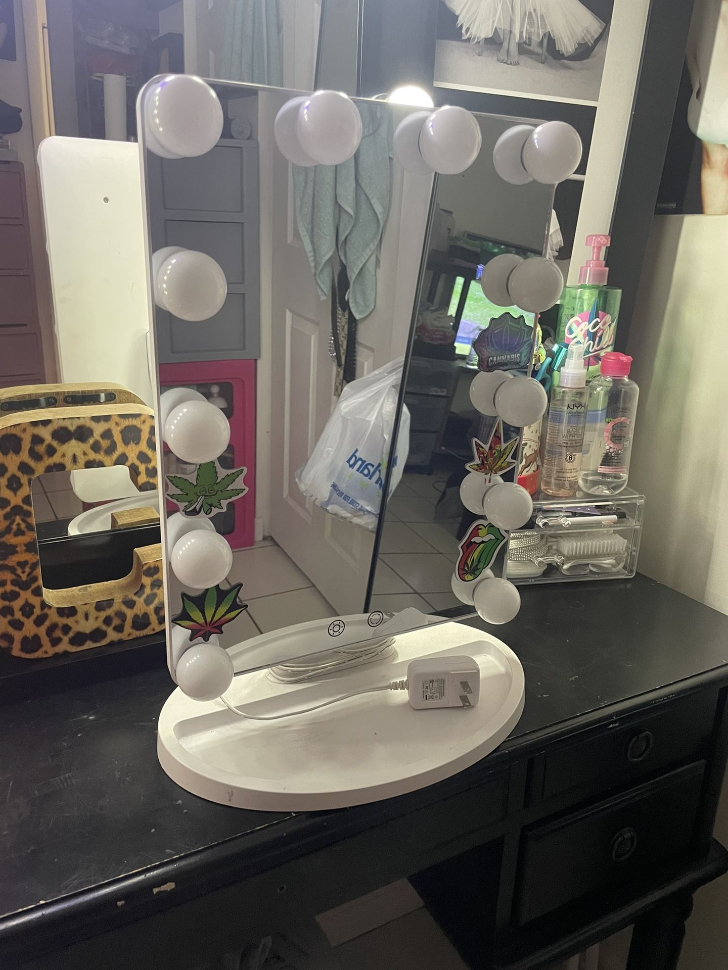 Vanity Mirror 