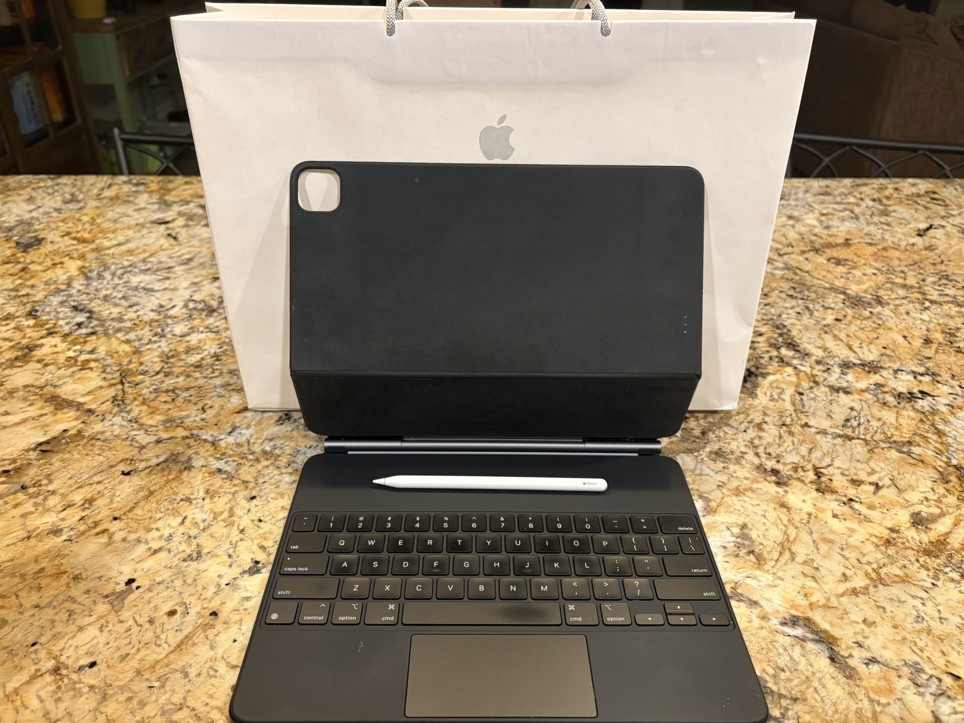 iPad Magic Keyboard And Apple Pencil