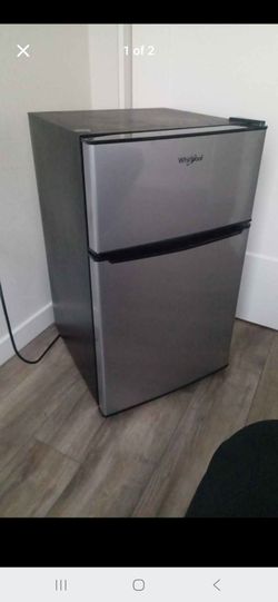 Whirlpool mini fridge