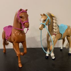2 Barbie Horses