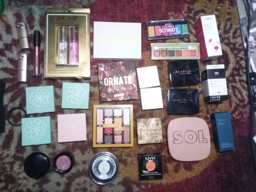 Brand New Make-up Lot