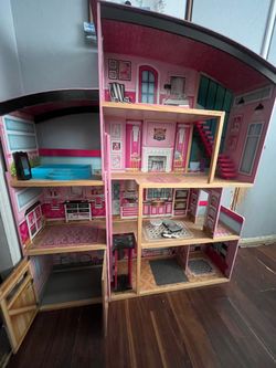 KidKraft Mansion Dollhiuse