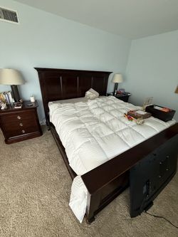 Lane Cal King bedroom set