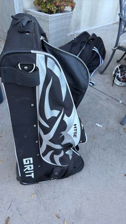 Hockey bag with wheels- great condition