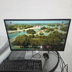 HP ENVY PC - i7-10700, 8GB RAM, Windows 11 + 32-inch Monitor W/ Desk