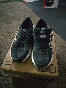 Nike Interact Run Sneakers