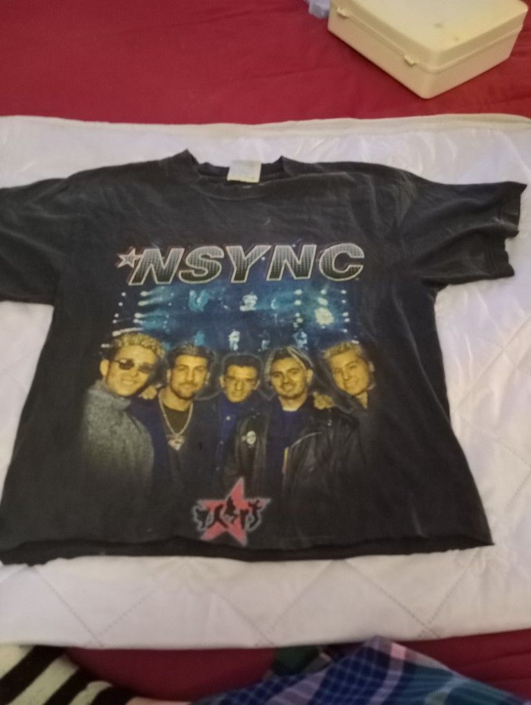 🩷 NSYNC Shirt - Still Available 