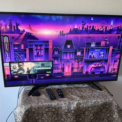 Toshiba 50inch TV 49L31OU model & Roku - mint condition like new with TV remote - Roku is additional cost