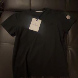 Moncler tshirt