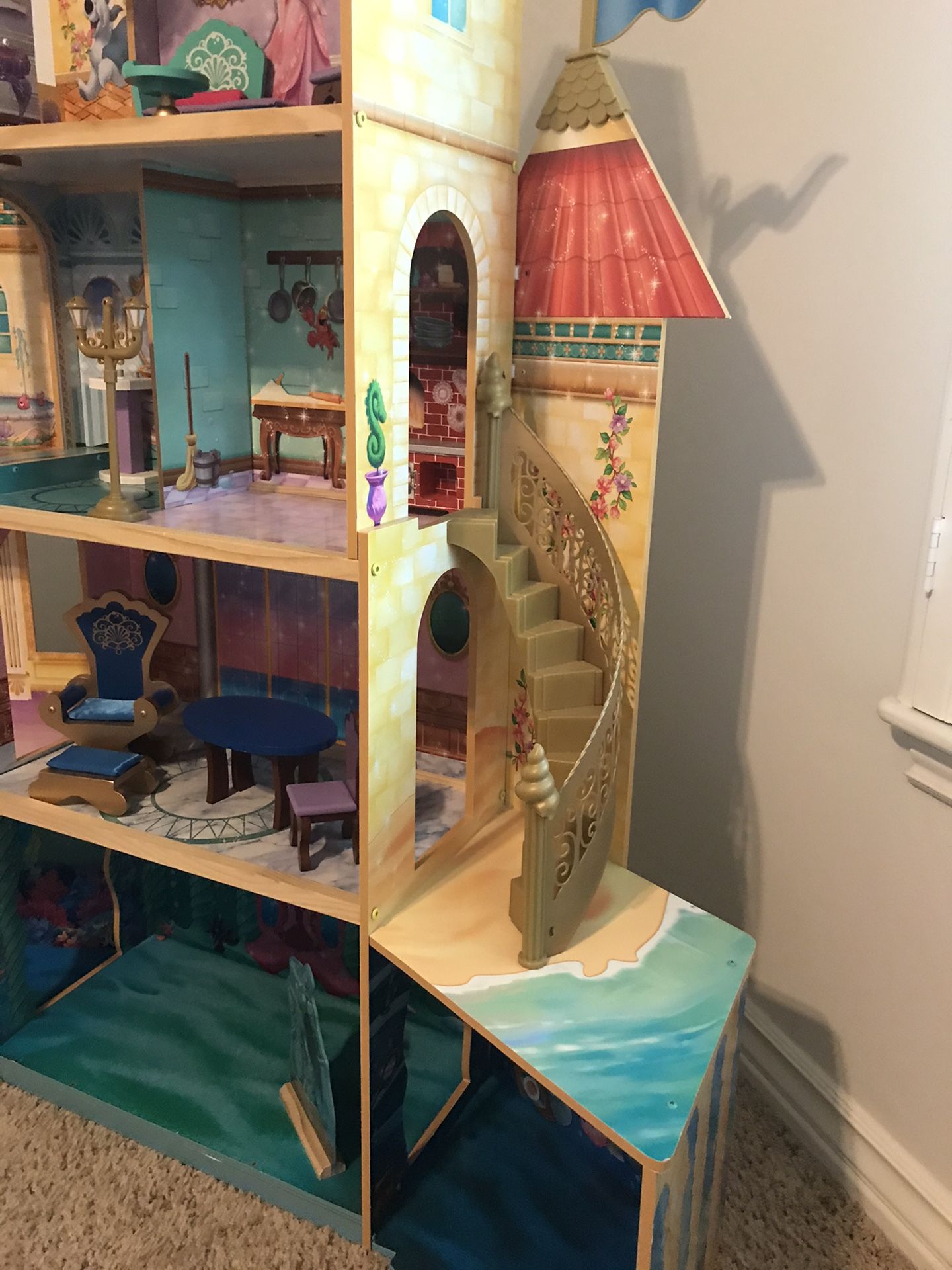 Doll house Little Mermaid from Costco for Sale in Bakersfield