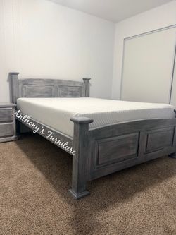 Queen bed with memory foam mattress