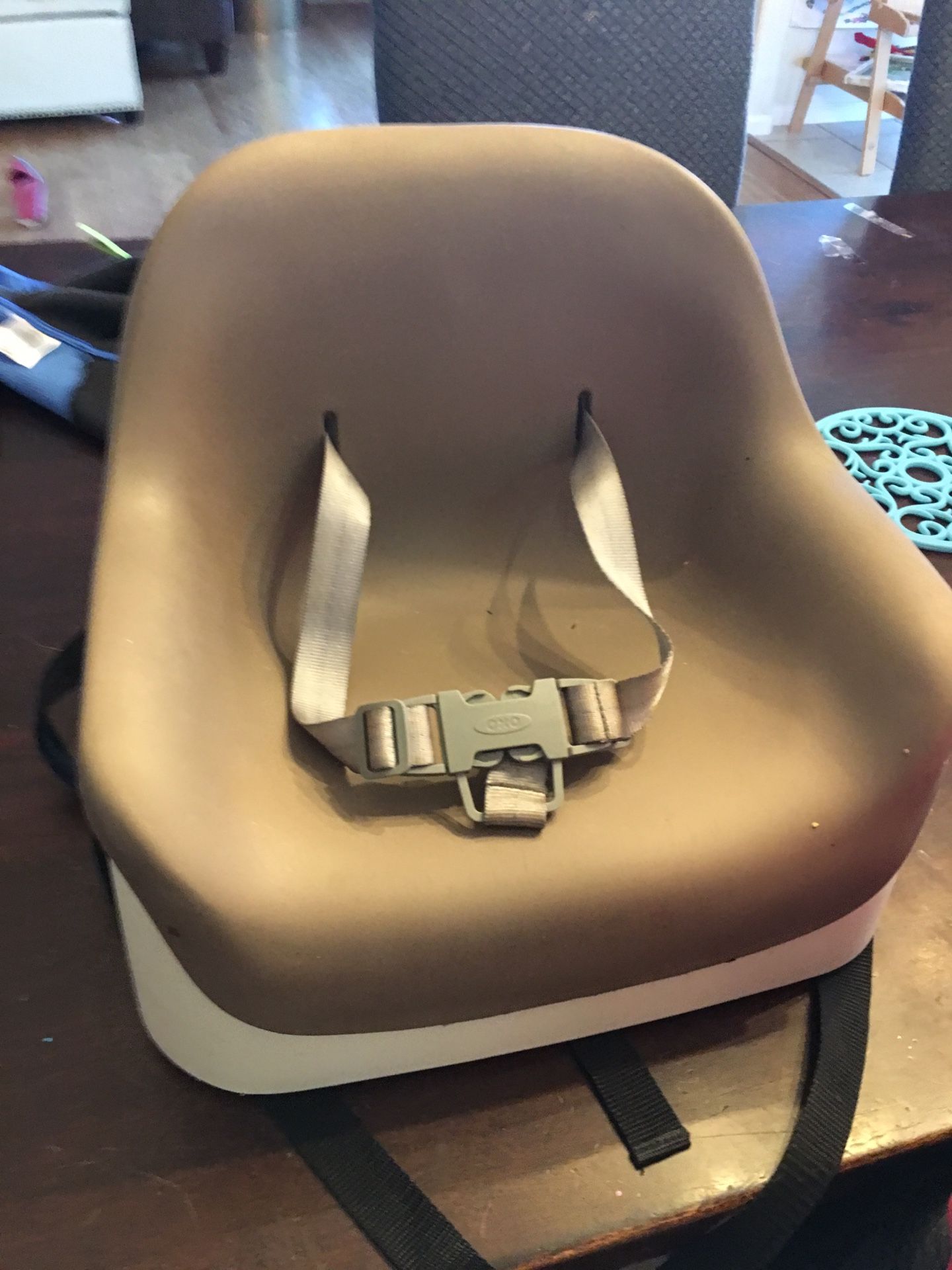OXO booster seat