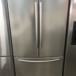 Stainless French Door Refrigerator With Ice Maker 