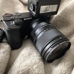 Sony a6600 with sigma 18-50mm lens