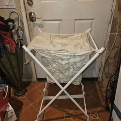 Fold Up Laundry Hamper Removable Bag Like New 