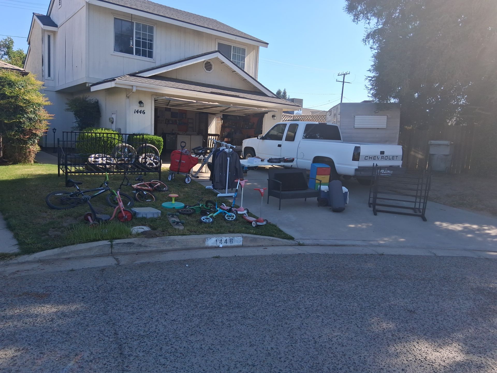Yard sale 2 day