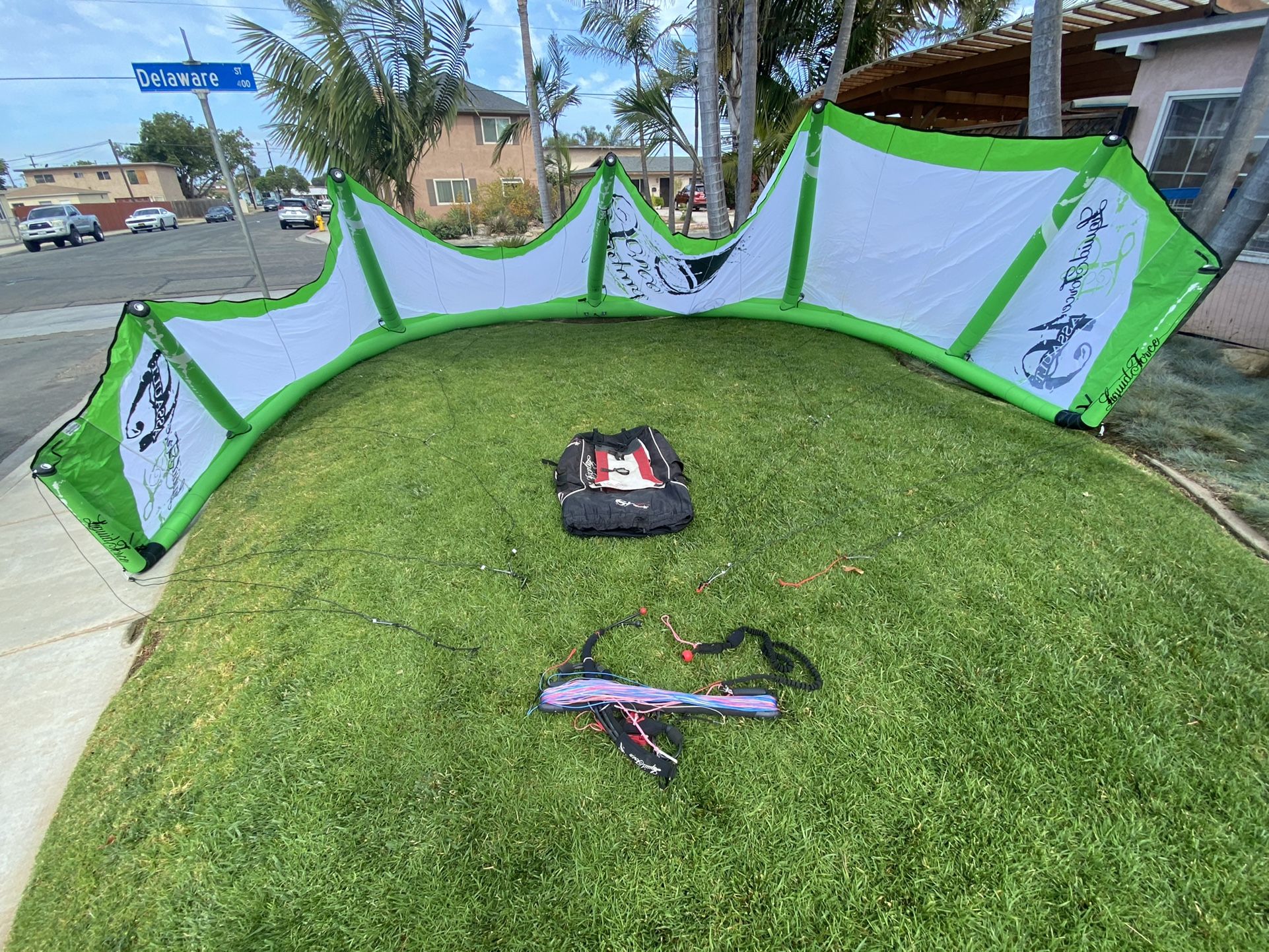 Liquid force Assault 19m Kiteboarding Kite with Bar And Bag