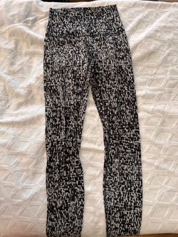 Lululemon Black and White Printed Athletic Leggings