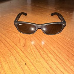 USED Ray Ban WayFarer Classic Sunglasses