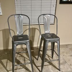 2 Full metal bar Stools