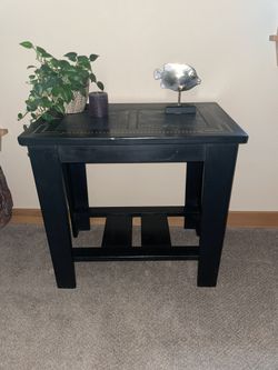 Black Wood End-table