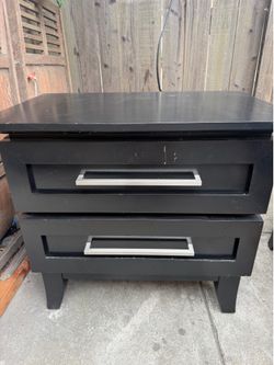 Black Night Stands