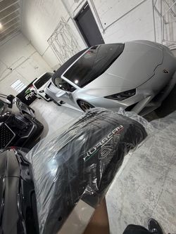 Lamborghini Huracan Evo car cover