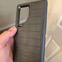 Otterbox Defender For the Samsung S24 Ultra 