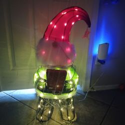 Light Up XMAS Decorations For Outside. 