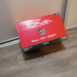 MilwaukeeM18 , 7-1/4 Circular Saw 