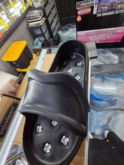 Epoxy spike shoes