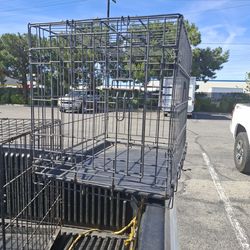 DOG CAGE / PET CARRIER 24" long and 18" Wide