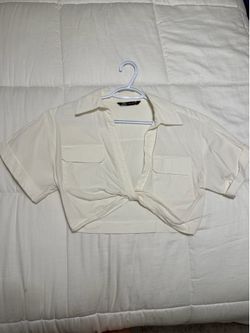 Women’s Zara trendy top