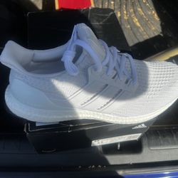 BNew Ultraboost 4.0 Wm Size 11/Mens Size 9