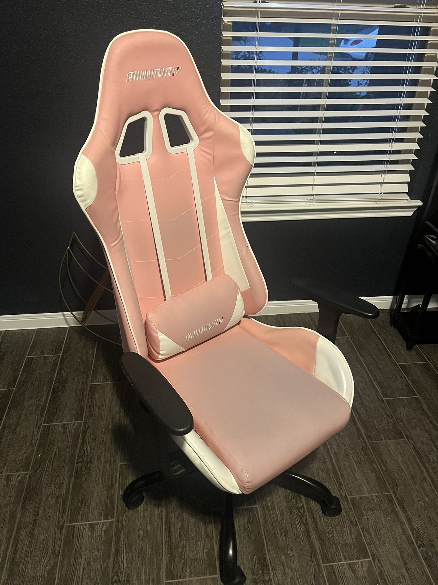 PINK gaming chair