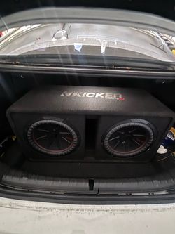 Kicker comp r subs