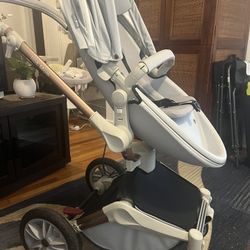 Stroller (hot Mom )