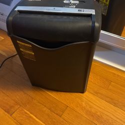 Paper Shredder 