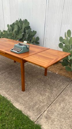 Danish Teak Mid Century Modern Draw Leaf Dining Table
