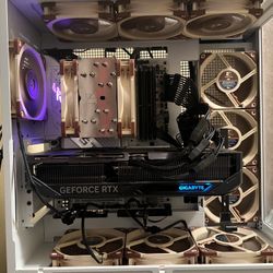 GeForce RTX 5080 AMD Ryzen 7 9800X3D 32GB RAM Gaming PC