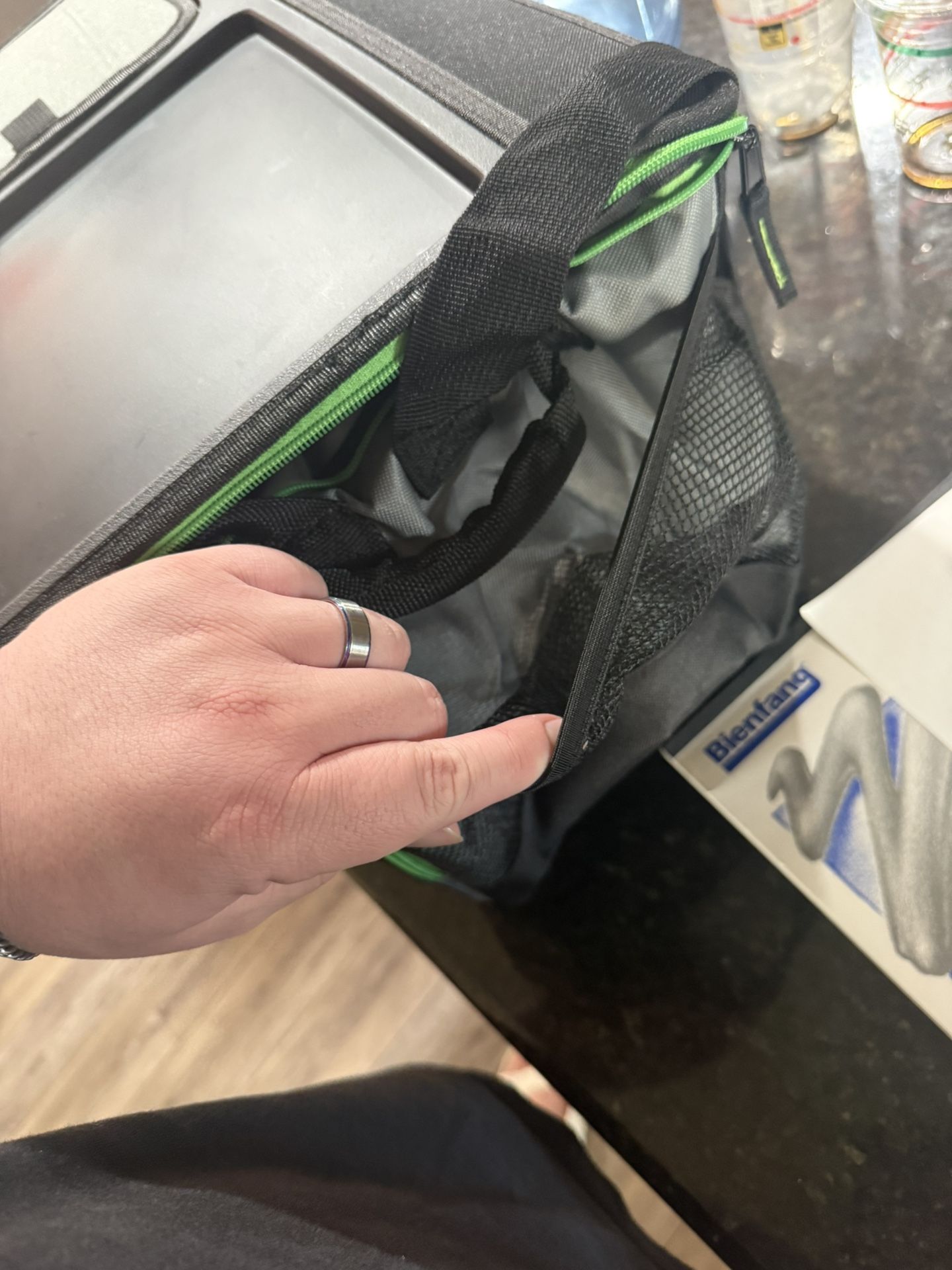 Tabletop Collapsible 50 Can Cooler