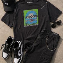 Volcom Youth XL Skate Graphic Shirt