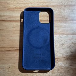 Apple iPhone 12 MagSafe Case 