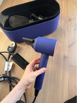 Refurbished Dyson Supersonic™ Origin hair dryer in Vinca blue/Rosé