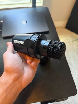Shure MV7 Microphone + Blue Microphone Arm