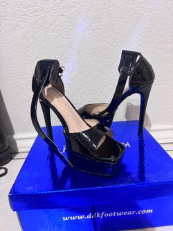 Black heels 5.5