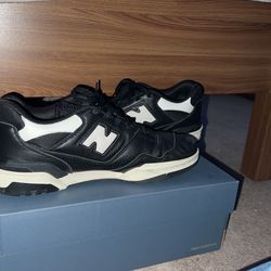 New Balance 550 Shoe