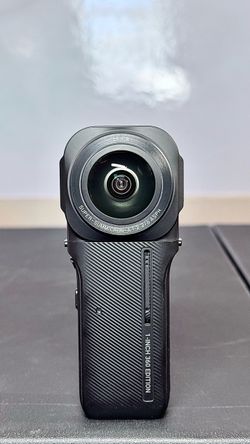Insta360 ONE RS 1-Inch 360 Edition (Leica Dual Sensors) – Excellent Condition