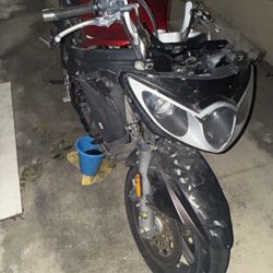 2008 Triumph Sprint St 1050